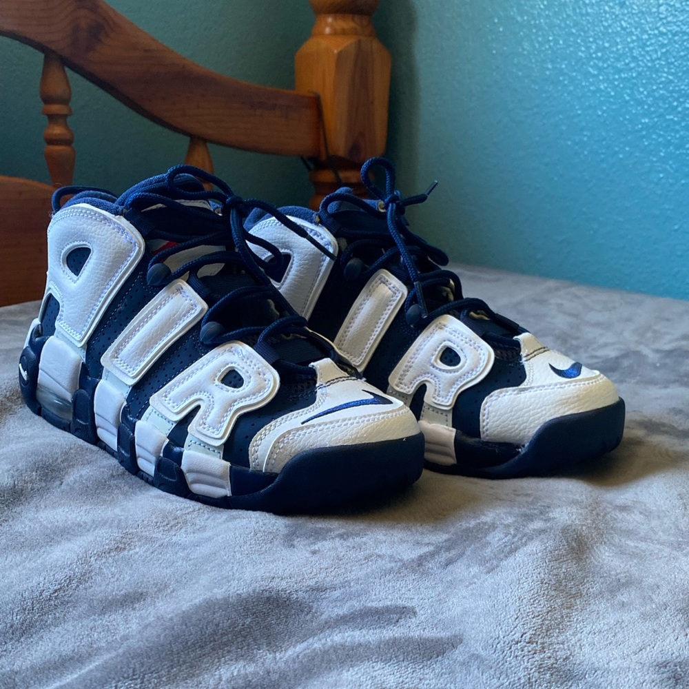 Nike air more uptempo